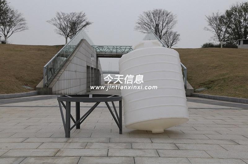 塑料錐形水塔儲水箱大容量儲水罐尖底桶攪拌桶4噸水